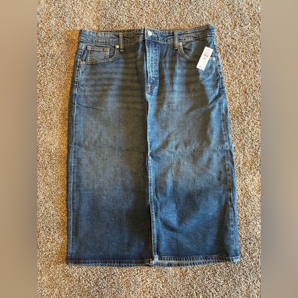 GAP Women's Dark Blue Denim Skirt